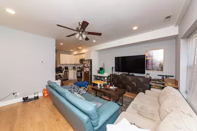 2437 N Ashland Avenue #1F, Chicago, IL 60614 - Photo 4