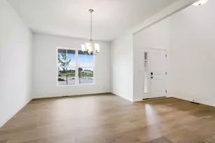 721 Fairfield Dr, Oswego, IL 60543 - Photo 2