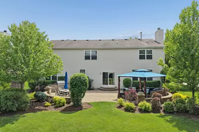 680 N Silver Leaf Lane, Round Lake, IL 60073 - Photo 2