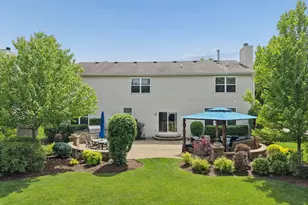 680 N Silver Leaf Ln, Round Lake, IL 60073 - Photo 2