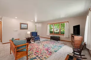 1910 Augusta Dr, Champaign, IL 61821 - Photo 8