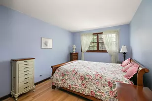 1409 E Rosehill Dr, Arlington Heights, IL 60004 - Photo 18