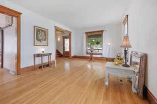 379 Seminary Ave, Aurora, IL 60505 - Photo 8