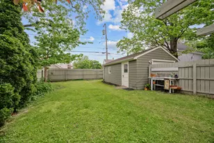 379 Seminary Ave, Aurora, IL 60505 - Photo 30