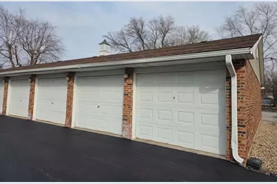 7117 W 93rd Street #105, Oak Lawn, IL 60453 - Photo 12