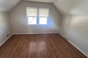 5224 S Rutherford Ave, Chicago, IL 60638 - Photo 8