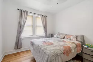 8012 S Honore St, Chicago, IL 60620 - Photo 16