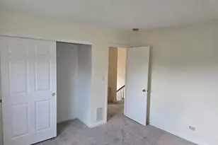 211 Valley View Dr, Saint Charles, IL 60175 - Photo 30