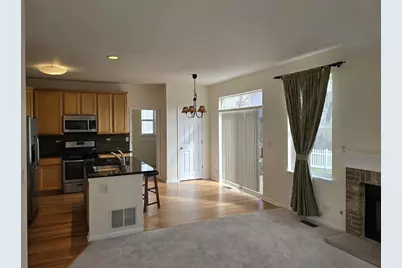 211 Valley View Drive, Saint Charles, IL 60175 - Photo 12
