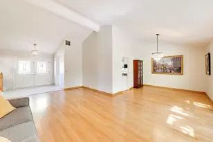 1832 Smith Rd, Northbrook, IL 60062 - Photo 4
