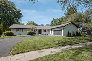 36 Winthrop New Rd, Sugar Grove, IL 60554 - Photo 1