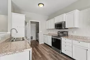 3802 Sandstone Dr, Champaign, IL 61822 - Photo 14