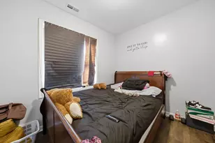 7952 S Marquette Ave, Chicago, IL 60617 - Photo 12