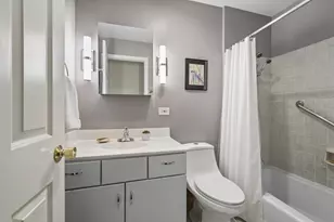 1501 Oak Ave, Evanston, IL 60201 - Photo 16
