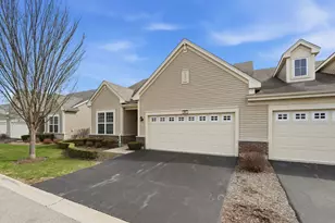 561 Autumn Cir, Pingree Grove, IL 60140 - Photo 1