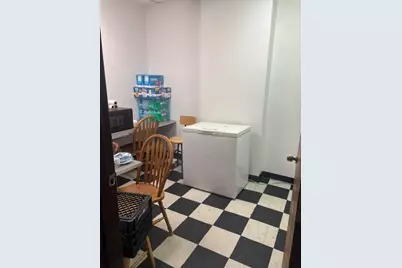 2852 W 63rd Street, Chicago, IL 60629 - Photo 6