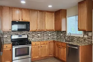 208 Albert Terrace, Wheeling, IL 60090 - Photo 2