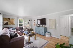 1010 Sunnyside Ave, Wauconda, IL 60084 - Photo 8