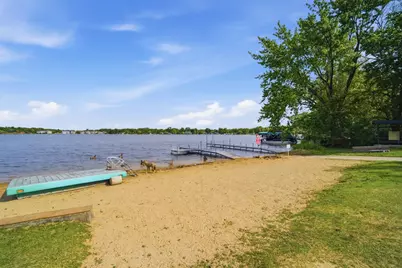 1010 Sunnyside Avenue, Wauconda, IL 60084 - Photo 6