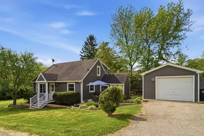 1010 Sunnyside Avenue, Wauconda, IL 60084 - Photo 2