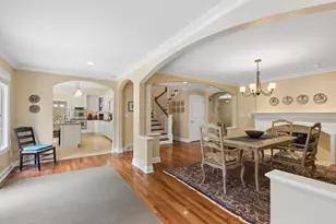 860 Kenton Rd, Deerfield, IL 60015 - Photo 8
