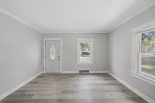 1235 River Dr, Calumet City, IL 60409 - Photo 2