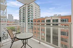 757 N Orleans St, Chicago, IL 60654 - Photo 18