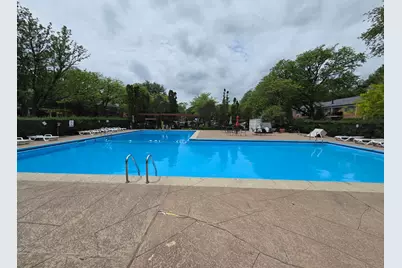 707 E Falcon Drive #C109, Arlington Heights, IL 60005 - Photo 10
