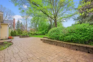 2S560 Seneca Dr, Wheaton, IL 60189 - Photo 34
