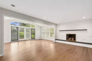 2S560 Seneca Dr, Wheaton, IL 60189 - Photo 8