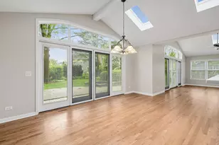 2S560 Seneca Dr, Wheaton, IL 60189 - Photo 6
