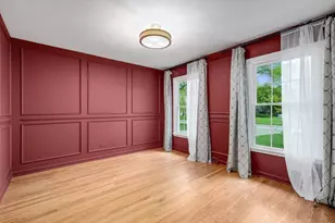 2S560 Seneca Dr, Wheaton, IL 60189 - Photo 2