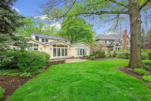 2S560 Seneca Dr, Wheaton, IL 60189 - Photo 36