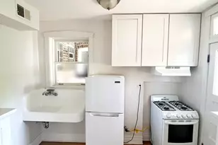 5040 W 21st Pl, Cicero, IL 60804 - Photo 2