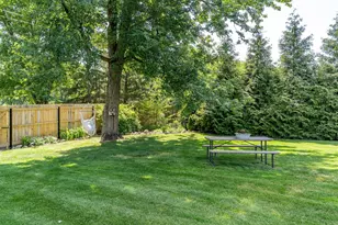 4870 Fielding Rd, Rockford, IL 61102 - Photo 8