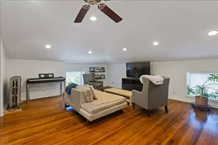 6910 S Euclid Ave, Chicago, IL 60649 - Photo 28