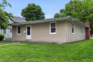 812 N 5th St, Breese, IL 62230 - Photo 6