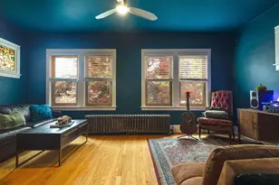 5451 N Lynch Ave, Chicago, IL 60630 - Photo 2