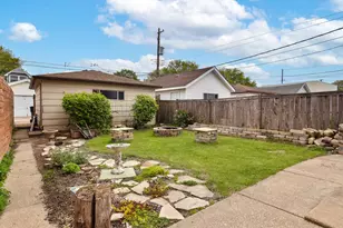 5451 N Lynch Ave, Chicago, IL 60630 - Photo 14