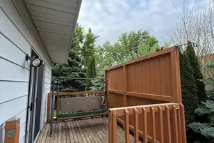 305 Elwood Ct, Westmont, IL 60559 - Photo 4