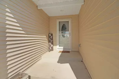 402 S McLean Street, Hudson, IL 61748 - Photo 34