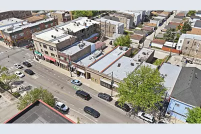3348 W Montrose Avenue, Chicago, IL 60618 - Photo 12