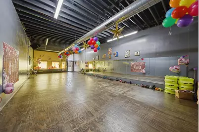 3348 W Montrose Avenue, Chicago, IL 60618 - Photo 6