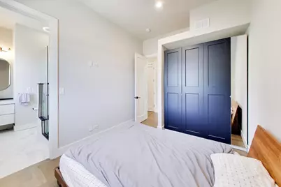 5320 N Moody Avenue, Chicago, IL 60630 - Photo 24