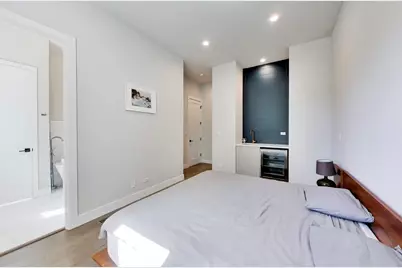 5320 N Moody Avenue, Chicago, IL 60630 - Photo 18
