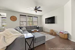 2231 Lundquist Dr, Aurora, IL 60503 - Photo 8