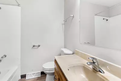 3327 D Hutchison Avenue, Joliet, IL 60431 - Photo 20