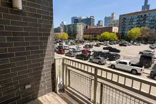 1002 W Van Buren St, Chicago, IL 60607 - Photo 8