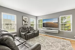 476 Windham Cove Dr, Crystal Lake, IL 60014 - Photo 4