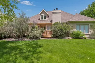 2115 Stonington Ct, Naperville, IL 60564 - Photo 2
